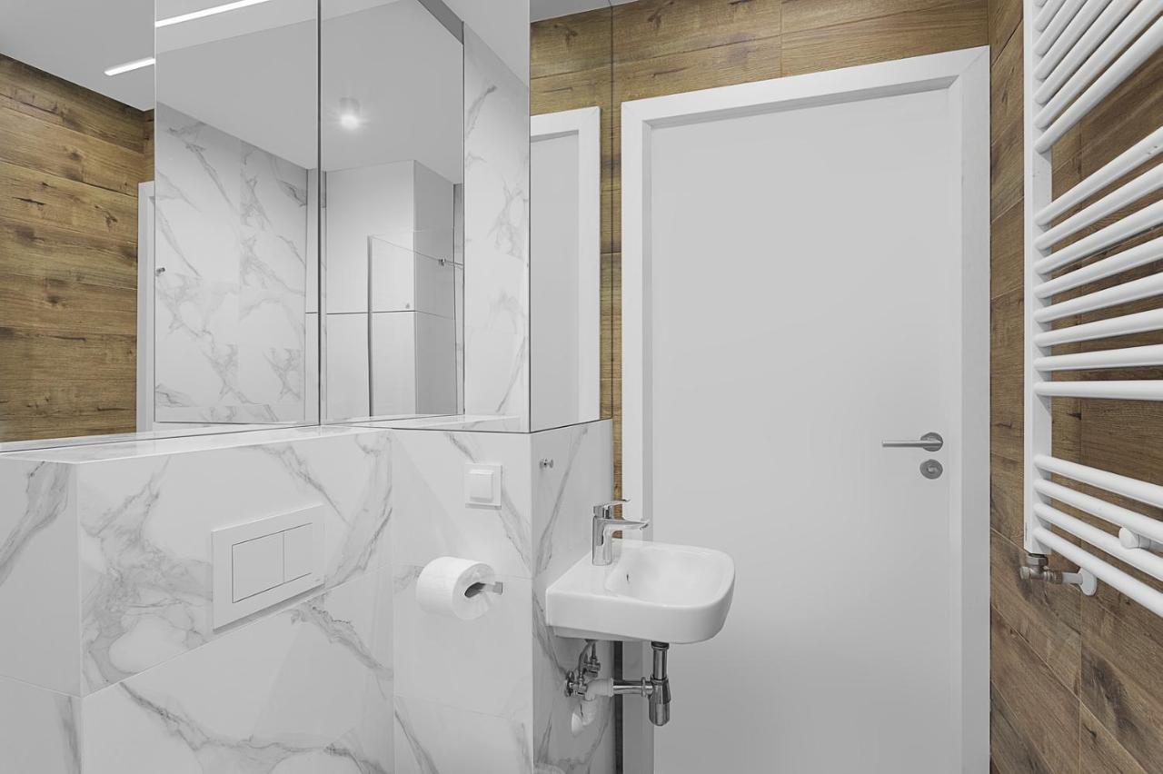 ורוצלב Enes Apartments Legnicka Street A מראה חיצוני תמונה