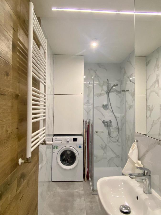 ורוצלב Enes Apartments Legnicka Street A מראה חיצוני תמונה